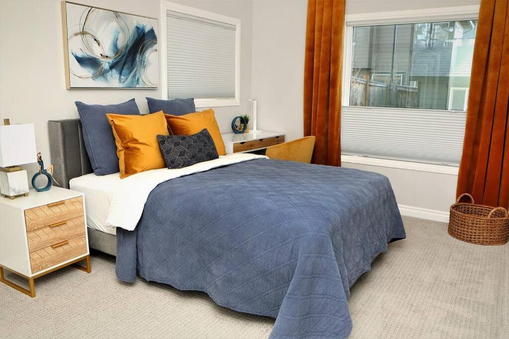 Private Guest In South Calgary